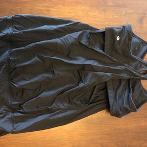 lululemon athletica Tops - Lululemon Black Tank with Built in Bra Size 6 lululemon athletica Tops - Lululemon Black Tank with Built in Bra Size 6